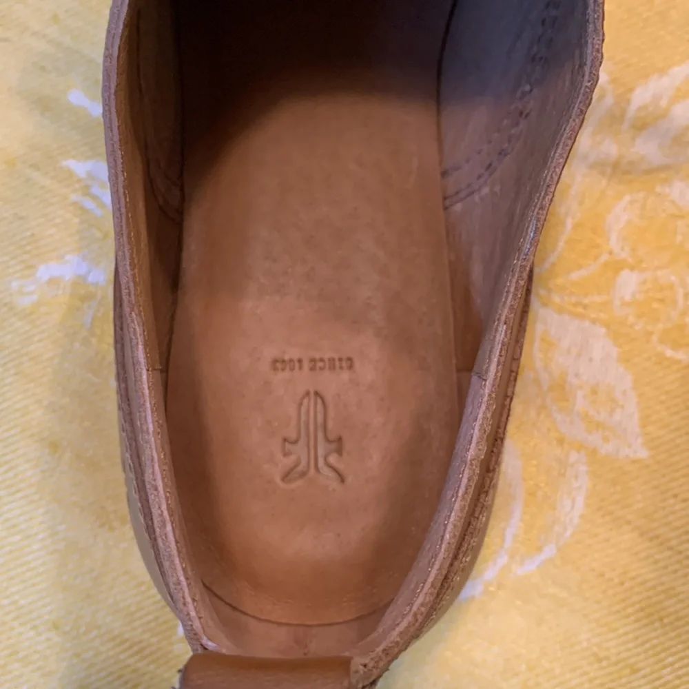 Frye Leather Oxfords woman size 9B-update - Picture 4 of 10